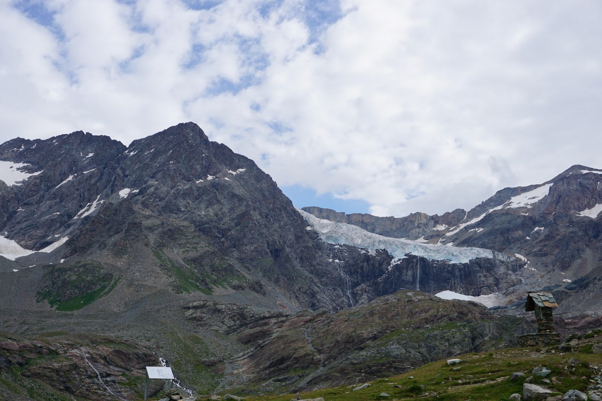 trek-mi-rhaetian-alps-hiking-fellaria-glacier