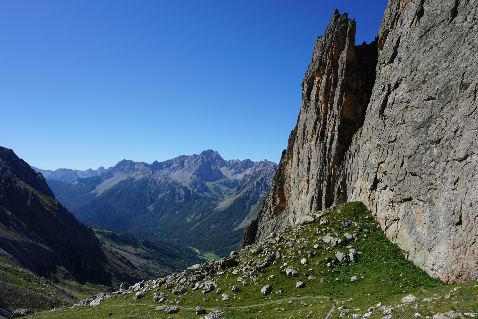 trek-mi-val-maira-hiking-rocca-provenzale